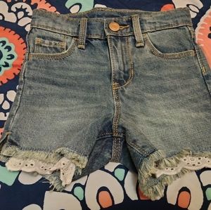 BRAND NEW (w/o tags).. Old Navy, 3t, light denim Adjustable waist shorts